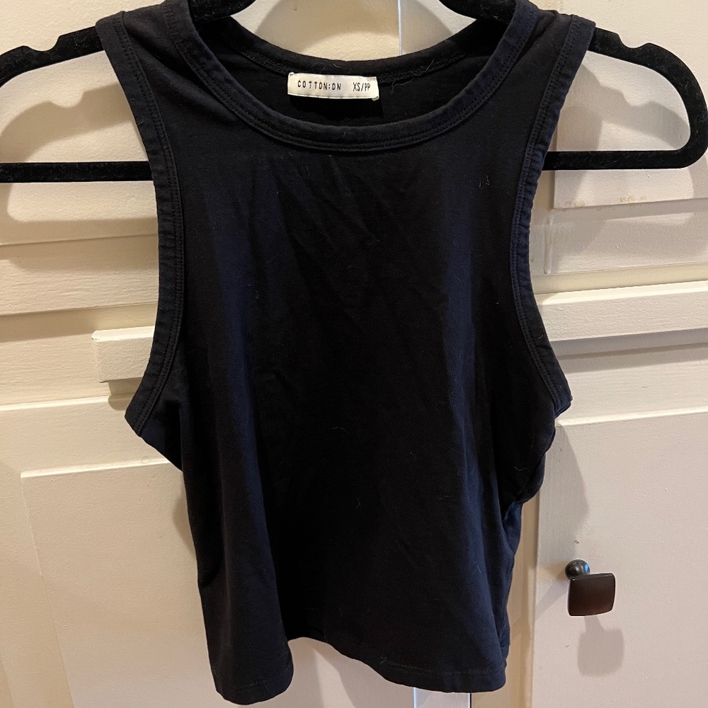 Black Tank